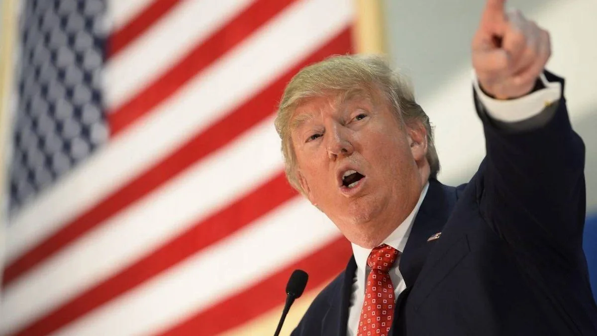 Donald Trump amenazó con bombardear Omán si llega a un acuerdo con Irán por el estrecho de Ormuz