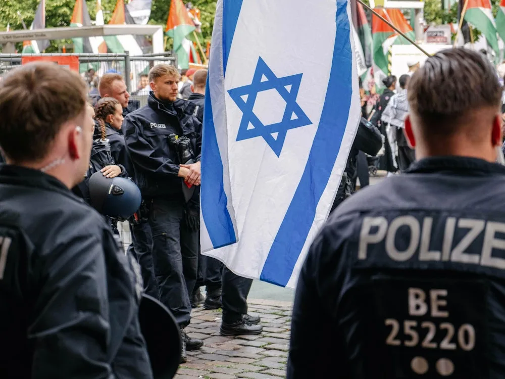 Leugnung des Existenzrechts von Israel: Regierung geht auf Distanz zu Gesetzentwurf des Bundesrats