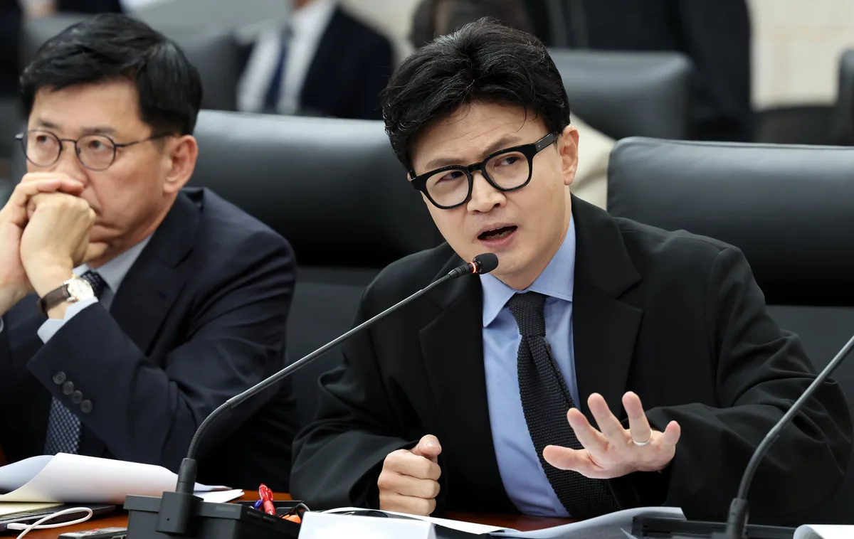 ‘때리고 또 때렸다’ 한동훈 겨냥 논평 與, 한달 새 110건