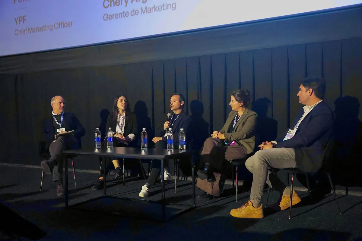Inteligencia artificial, audiencias y nuevos negocios: la industria de la publicidad digital debate su reinvención
