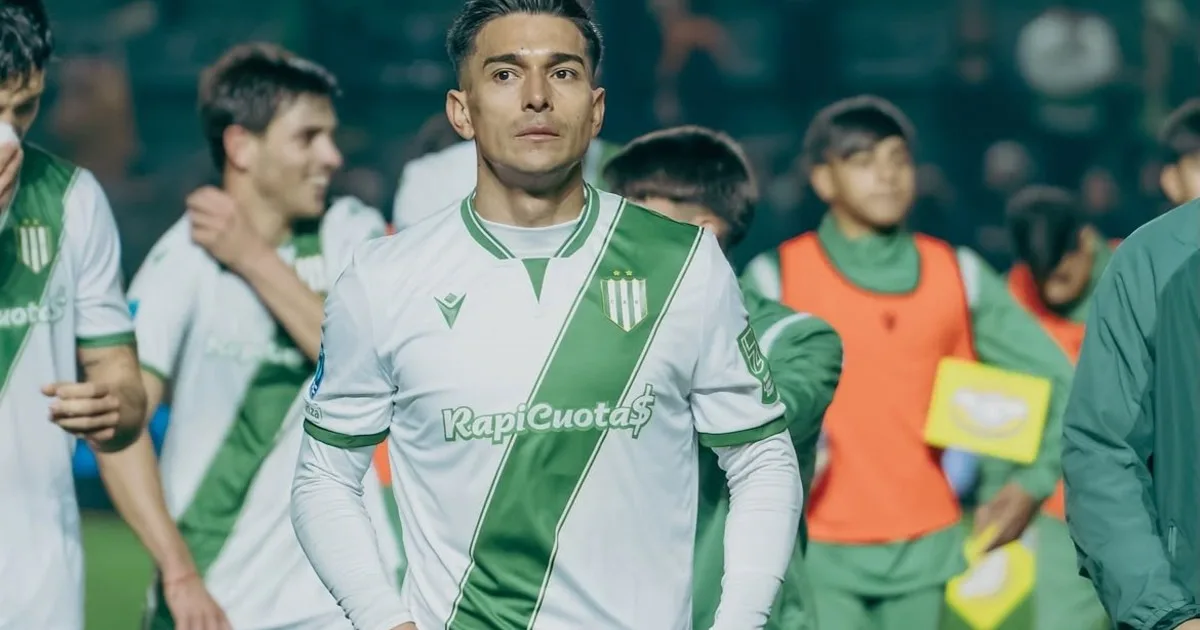 Un jugador de Banfield elogió a River: "A Santa Fe lo pasó por arriba"