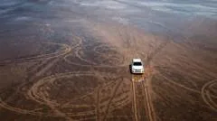 A indignação com os danos ambientais causados ​​por um homem com seu caminhão em ecossistema único na Argentina