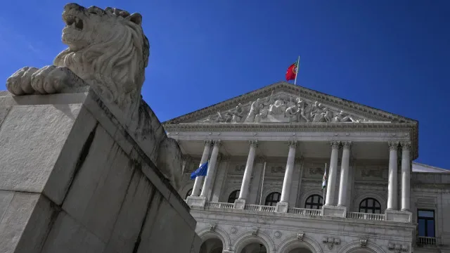 AO MINUTO: "São 920 dias sem um único imposto a aumentar"