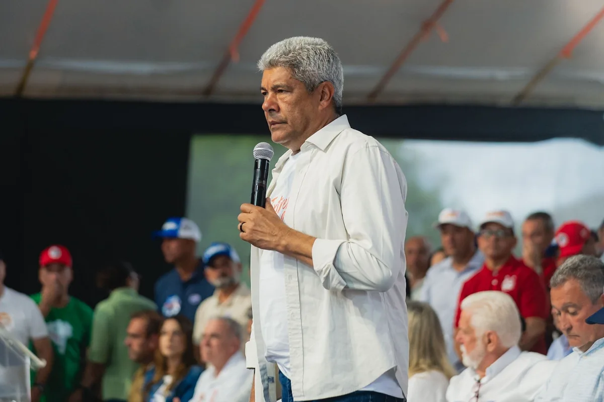 Jerônimo repudia invasão de deputado bolsonarista à Ufba