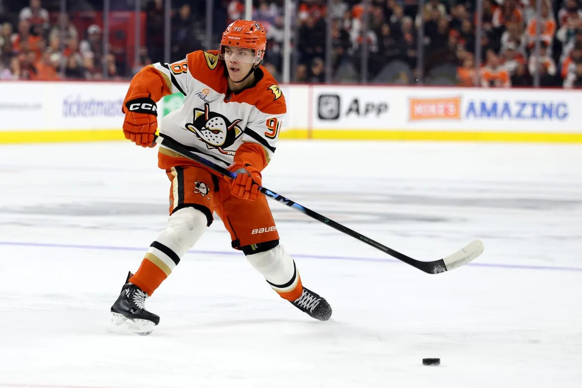 Павел Минтюков вошёл в топ-5 ре-драфта НХЛ 2022 года по версии The Hockey News