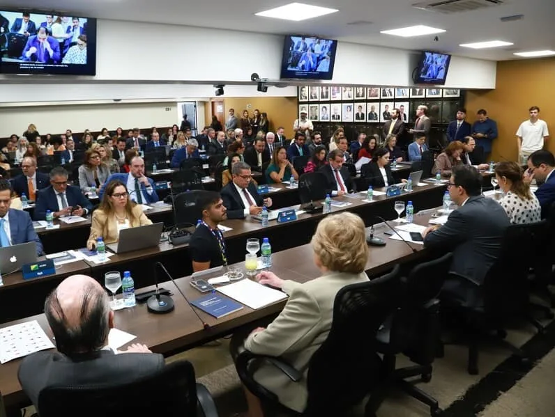 OAB pede ao Congresso rejeição de regra para procuração de vulneráveis