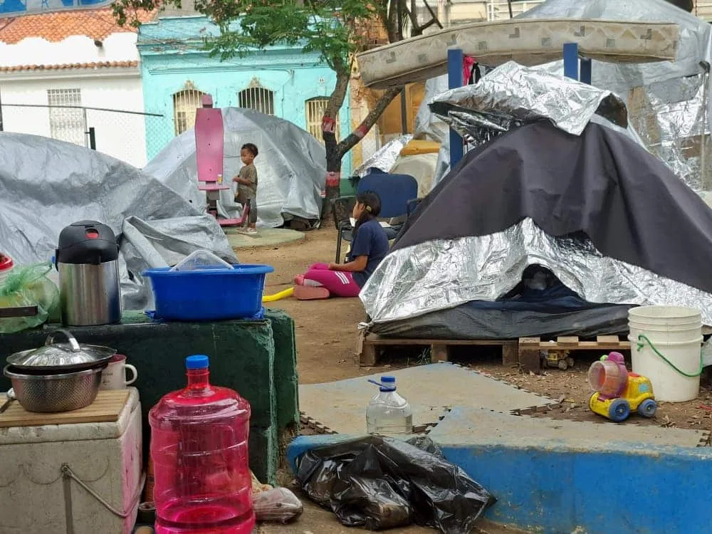 “Llovía, se cayeron las carpas y no había luz”, damnificados en Altagracia y la réplica sísmica