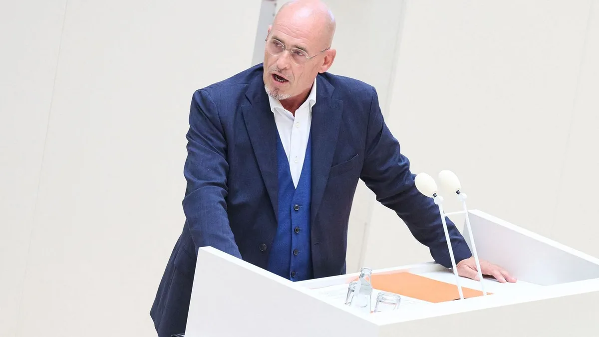 Blick nach rechts: BSW in Brandenburg offen für engere Zusammenarbeit mit AfD