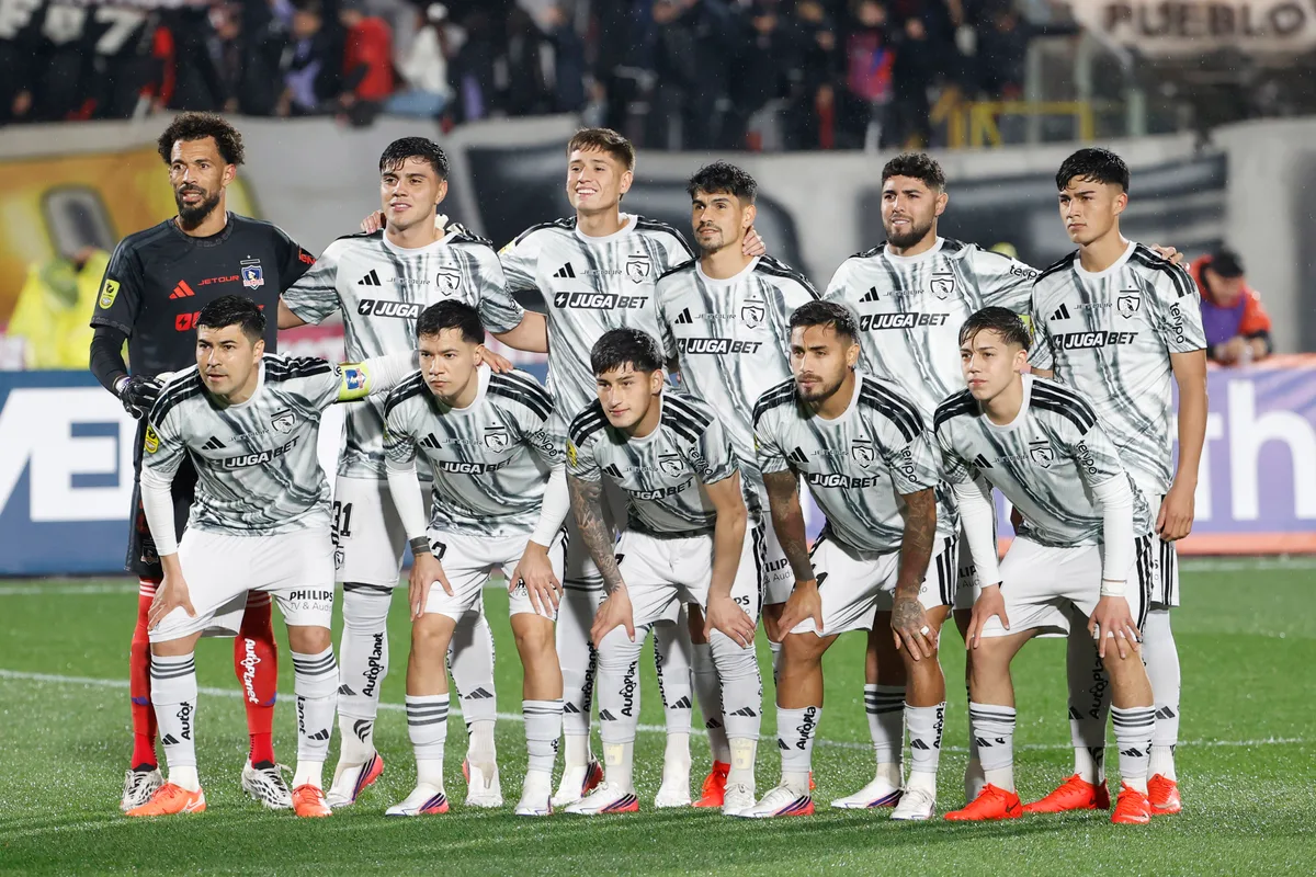 Vozinha estreia pelo Colo-Colo com vitória elástica; veja fotos