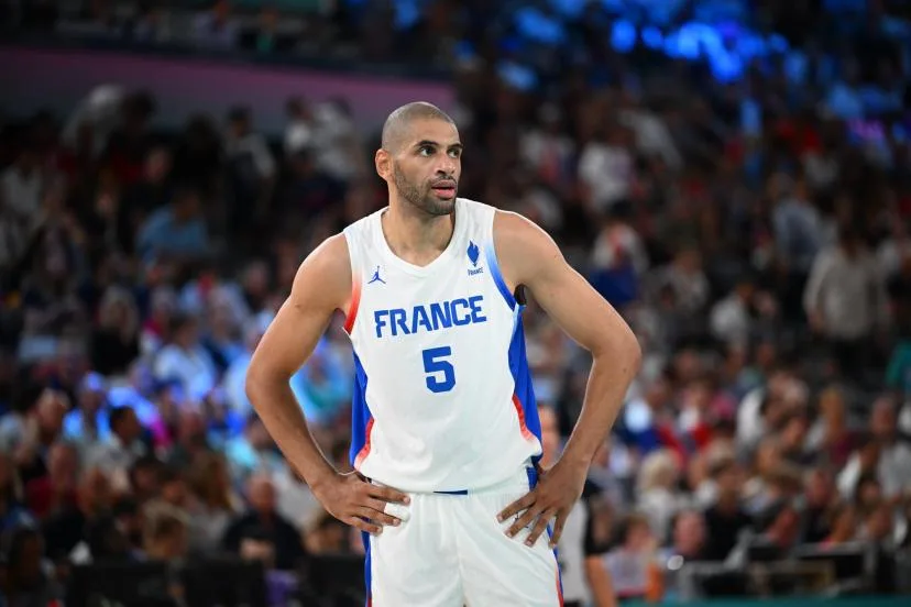 « Après 21 ans, il est temps pour moi de rentrer à la maison » : l'ancien capitaine des Bleus Nicolas Batum annonce sa retraite à 37 ans