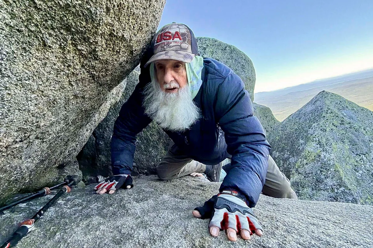 A los 91 años, Dale Sanders recuperó el récord del Sendero de los Apalaches tras 71 caídas