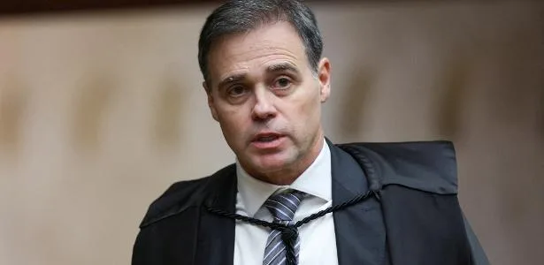 De gigante neopentecostal, Cezinha desgasta Mendonça em sua base política