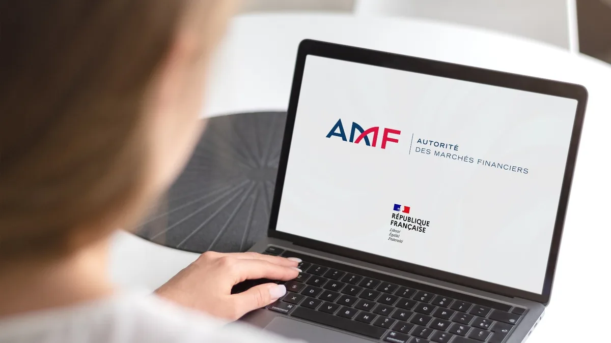 Des escrocs se font passer pour l’AMF pour voler encore plus d’argent aux victimes