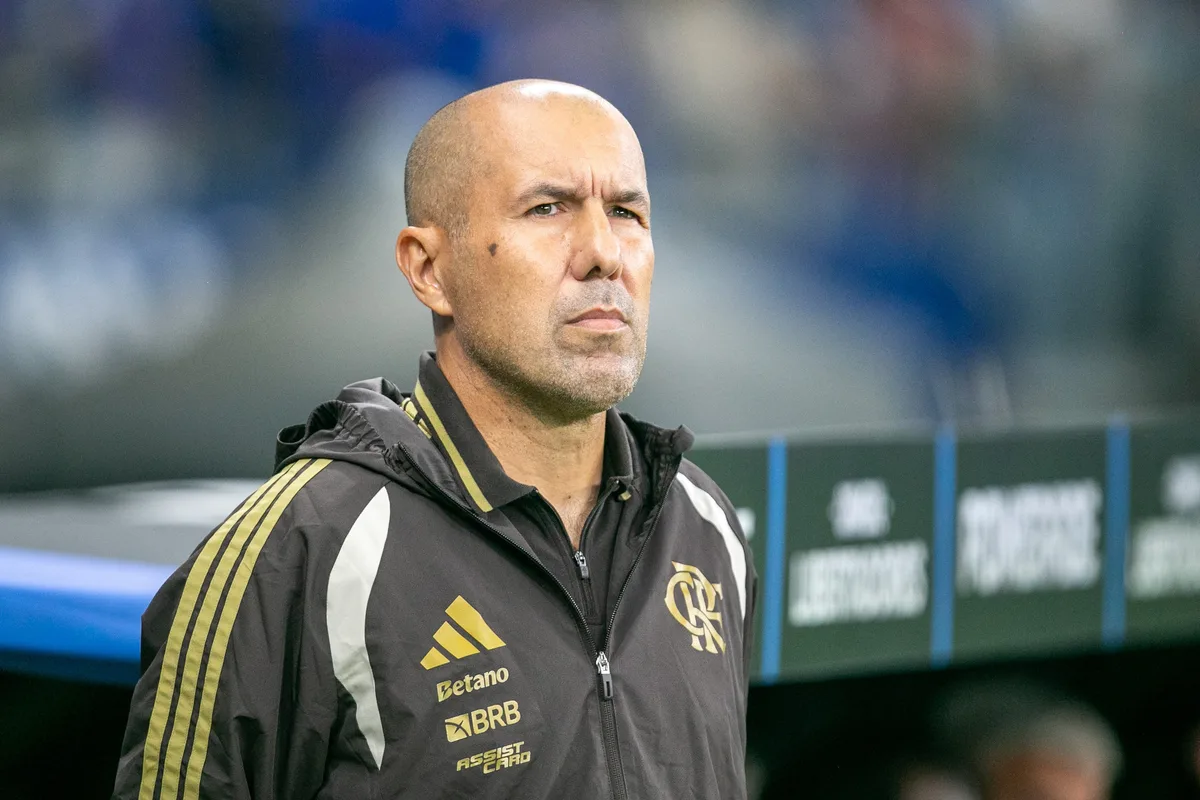 Leonardo Jardim rebate críticas da torcida do Cruzeiro: "Melhor falar mal do Jardim do que assumir a verdade"