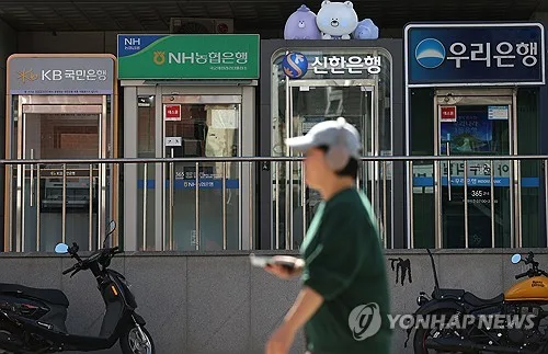 은행권 'AI 방어' 투자 확대…KB 내년 보안 예산 1천억원대로