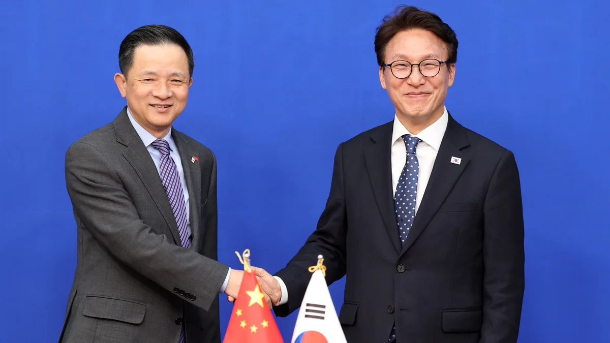 김민석 만난 中대사 “중한관계 이제 올바른 궤도로 돌아와”