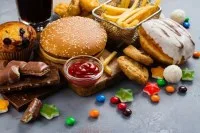 Após 12 anos, risco de obesidade sobe; especialistas explicam a Dr. Kalil