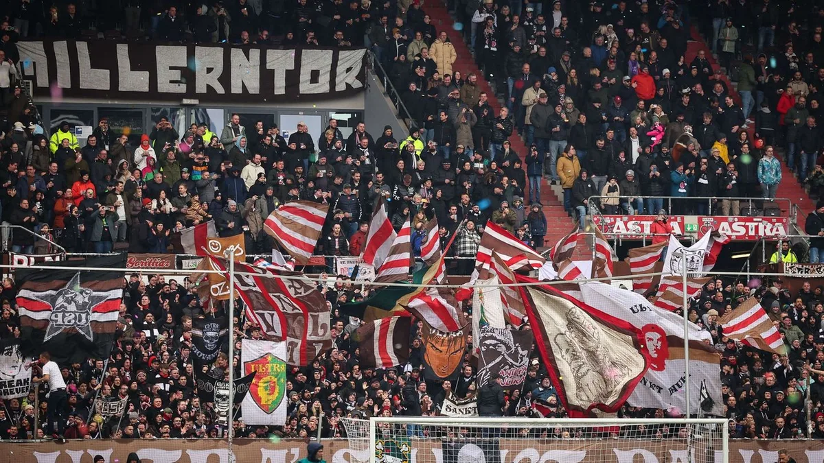 2. Fußball-Bundesliga: St.-Pauli-Fans veröffentlichen Übergriffe in eigenen Reihen