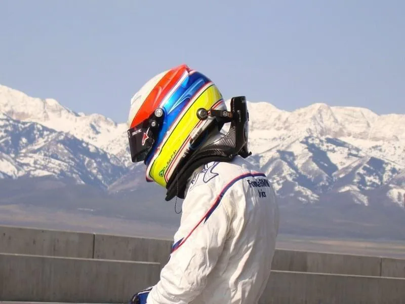 Ex-piloto brasileiro aposta na formação de novos talentos do kart nas pistas internacionais