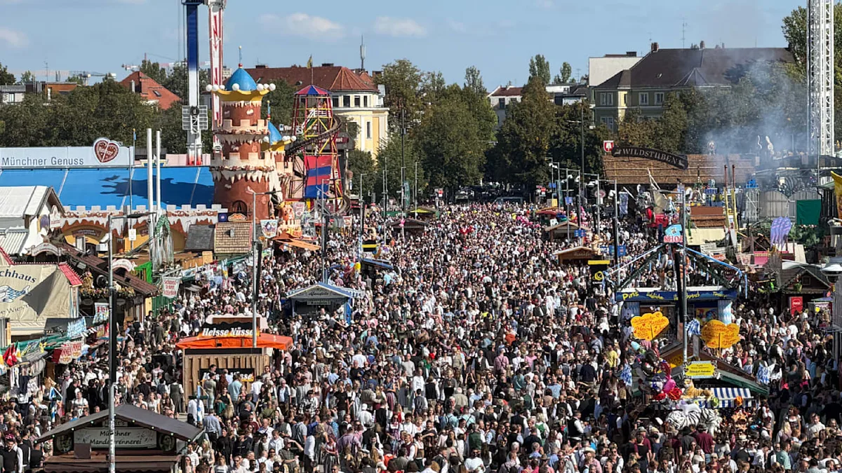 Keine vier Stunden nach Eröffnung - Erste Alkoholvergiftung auf Oktoberfest