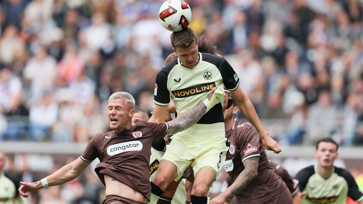 Fußball: Kaiserslautern bejubelt bei St. Pauli ersten Sieg