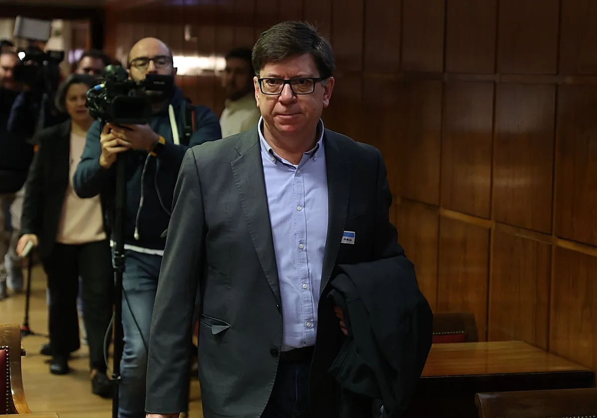 El asesor de Sánchez estuvo diez años contratado en Dos Hermanas hasta que logró ser fijo