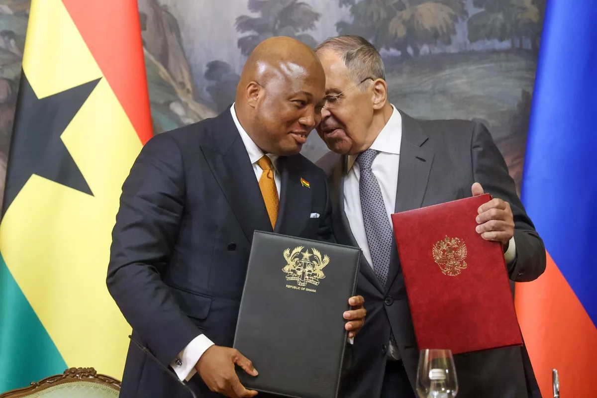 Ghana pide a Rusia frenar el reclutamiento ilegal de jóvenes para combatir en la guerra en Ucrania