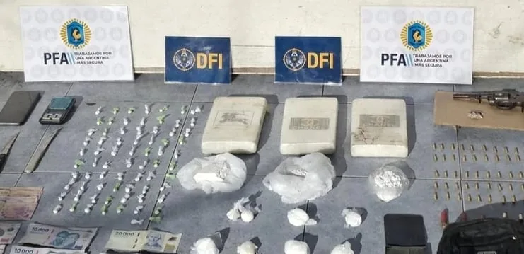 Desarticularon una banda que abastecía cocaína a diferentes puntos de venta de drogas en Ma del Plata