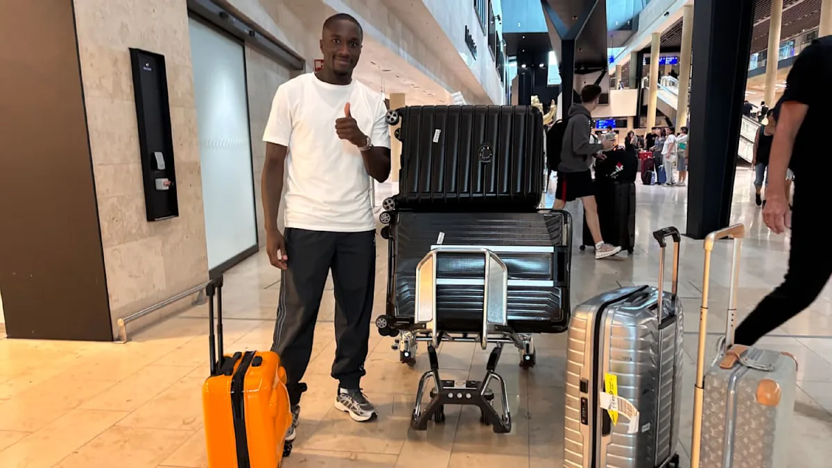 Leverkusen-Star in Frankfurt gelandet - BILD hat die ersten Diaby-Fotos