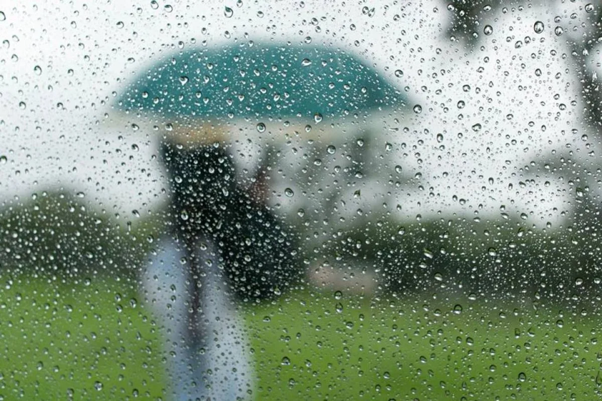 Inmet emite alertas de tempestade para 12 estados nesta segunda (12/10)