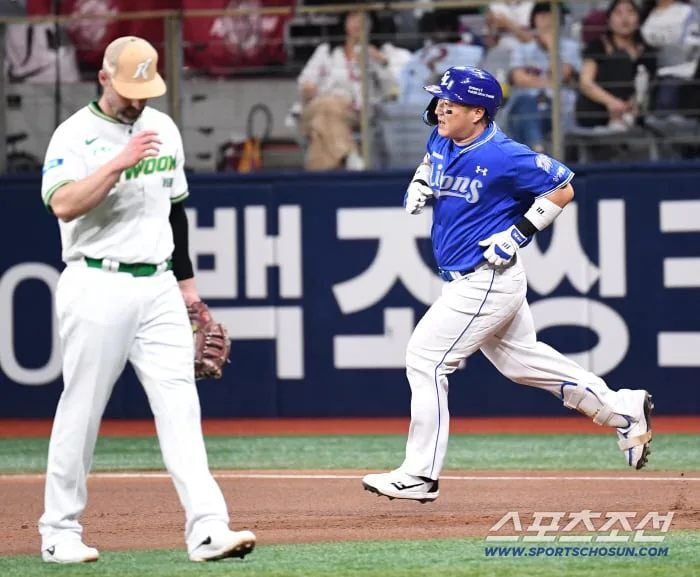 "형우 삼촌, 너무해" 딱 하나의 노림수, 역시 타점머신, 130m 초대형 그랜드슬램으로 '천적' 박준현 저격[고척현장]
