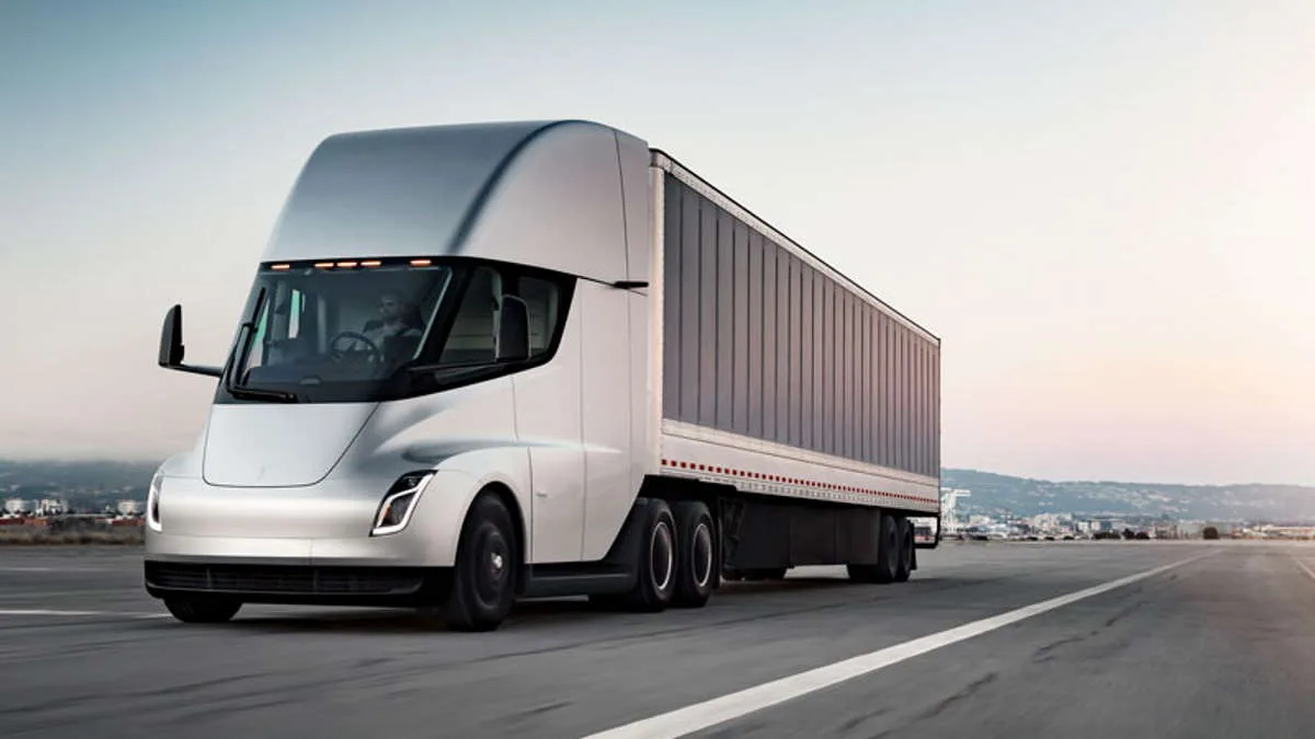 Tesla Semi vai chegar em breve e invadir as estradas da Europa