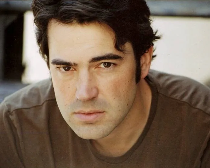 Ron Livingston Joins Alex Borstein & June Squibb In Dramedy ‘Turn The Lights Back On’