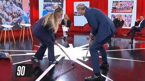 El hilarante cruce entre Ruggeri y la delantera de Las Leonas, Julieta Jankunas: “¡Qué difícil es!”