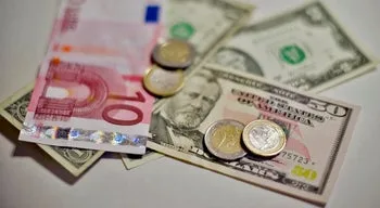 Euro volta a subir e estabiliza-se nos 1,12 dólares
