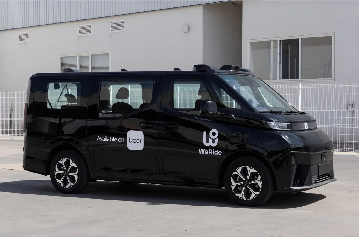 Los robotaxis en Madrid, un pulso entre tecnología acelerada y regulación lenta