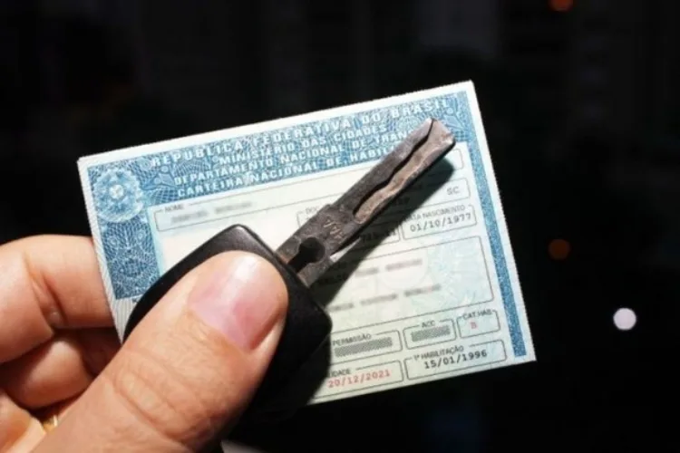 Detran libera 3 mil vagas de CNH gratuita; saiba como conseguir