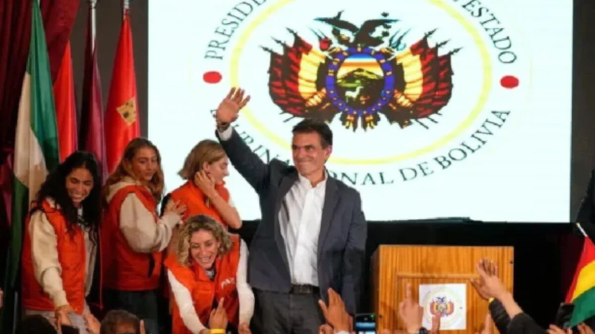Bolivia: Rodrigo Paz destituye al ministro de Economía luego de su censura parlamentaria