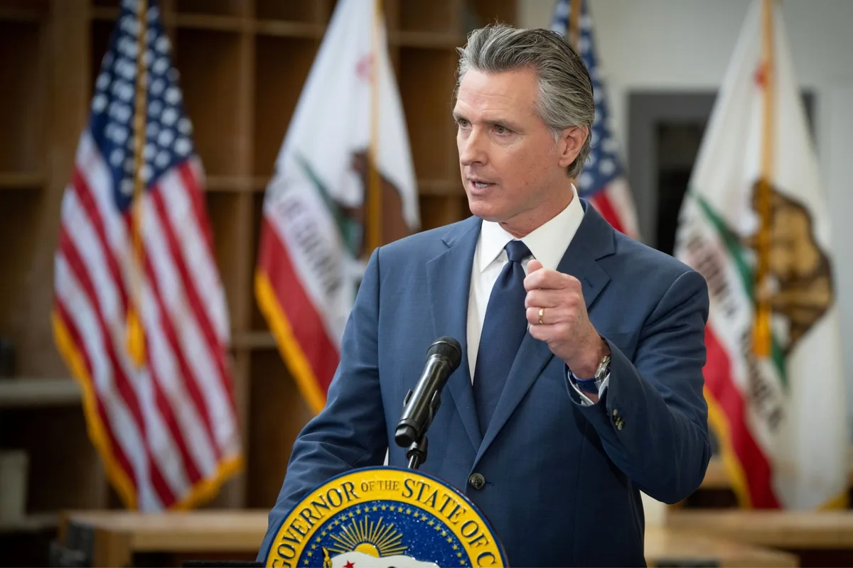 Alerta de Newsom por vientos de Santa Ana en California: cierran parques desde el 15 de octubre