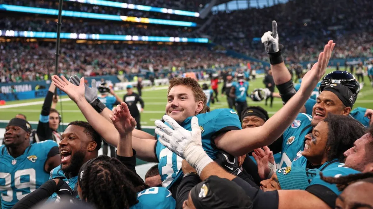 Jaguars complete last-second comeback with 53-yard return and field goal