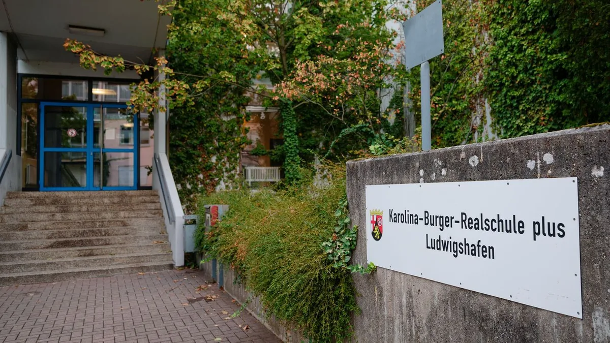Schule: Schulaufsicht greift bei Brennpunktschule durch