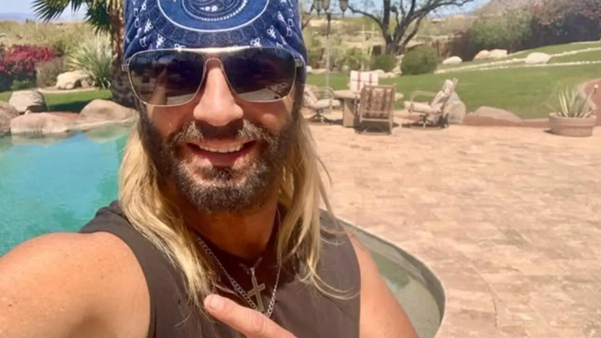 Bret Michaels cancels all tour dates to recover from kidney stone surgery