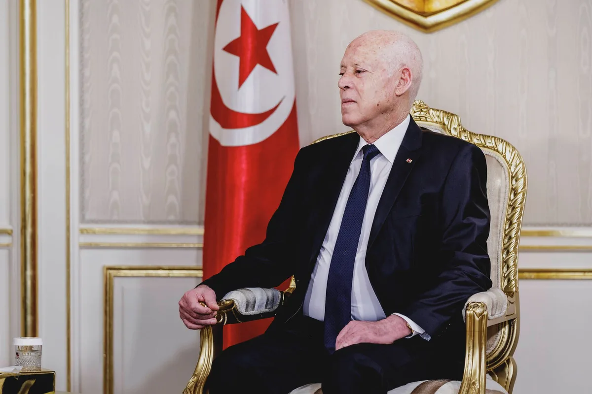 Dans une Tunisie en colère, Kais Saied propose un « crédit d’honneur à taux zéro » : « une bouffée d’air, sans plus »