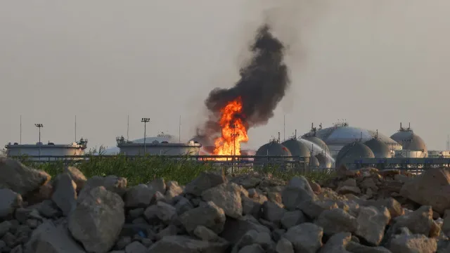 Ataques Huthis contra Arábia Saudita causam incêndio na Aramco