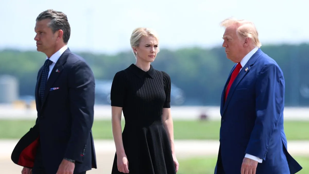 ¿Quién es Natalie Harp, la asesora joven y rubia que siempre está junto a Trump?