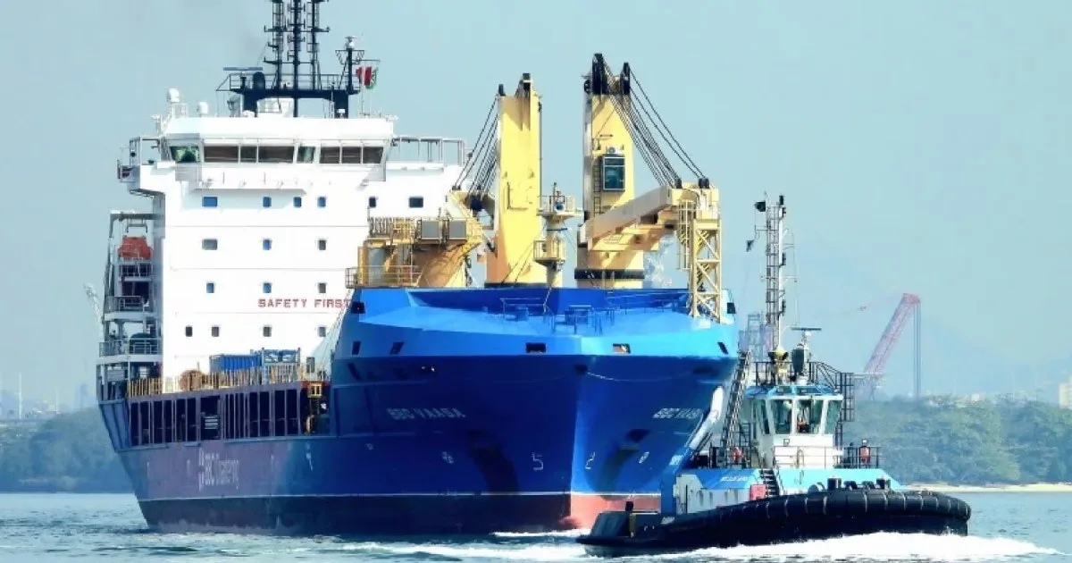 El VMOS suma otro cargamento: llegaron 1.700 toneladas de acero para los tanques en Punta Colorada